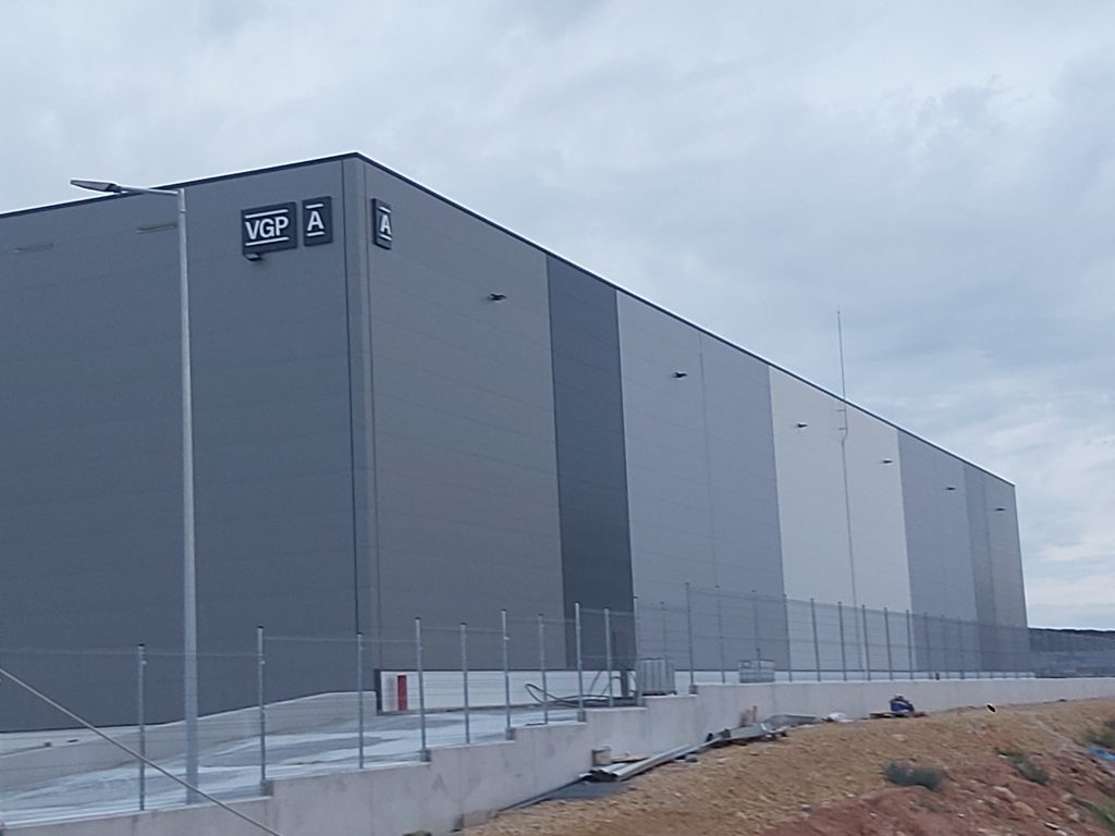 ventajas de la fachada de panel sándwich